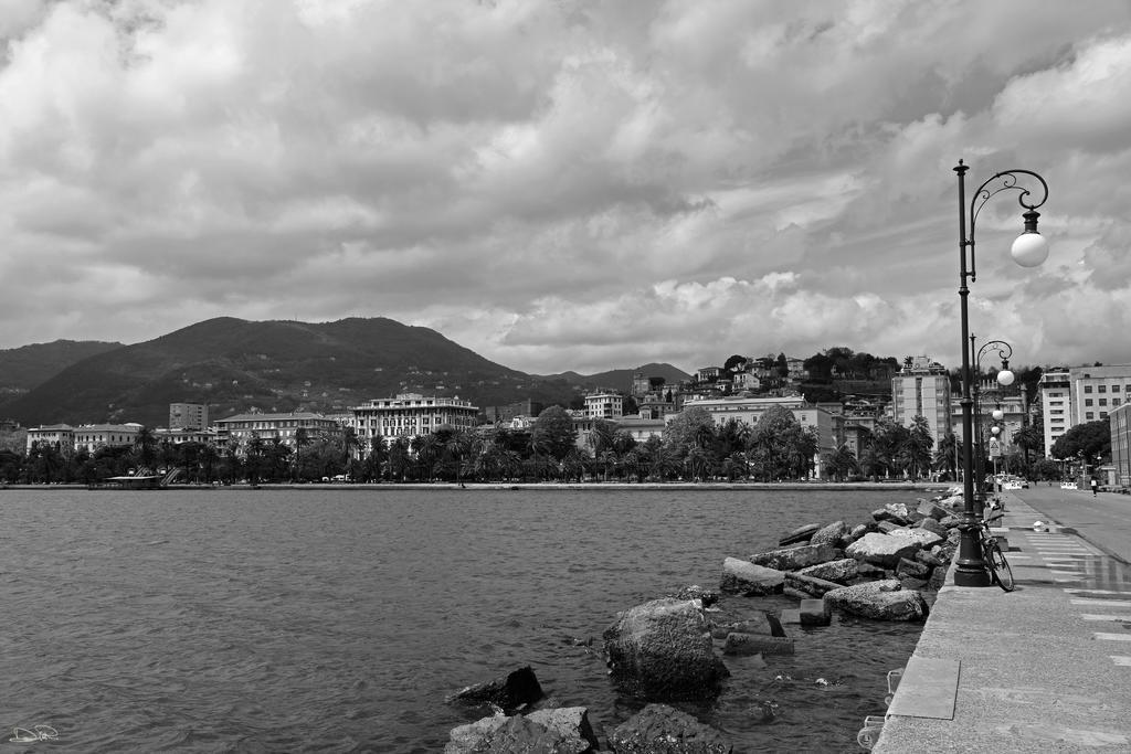 Hotel Platform1 La Spezia Exteriér fotografie